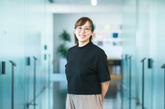 人を育てることで、自らも成長する。現状に満足せず、チャレンジを続けたい。