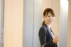 社外代理店にパートナーとして認めていただく