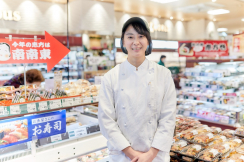 念願の「管理栄養士」資格を取得し、店舗管理に加え、商品開発も担当するなど活躍の場を広げる