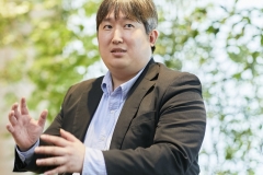 富裕層ビジネスにおいて、お客さまと向き合うプロとして事業承継や資産承継の課題に応えるベストなソリューションを提供する。