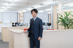キャリアの可能性は経験によって広がっていく。自分を磨きトップランナーとして道を切り拓く。