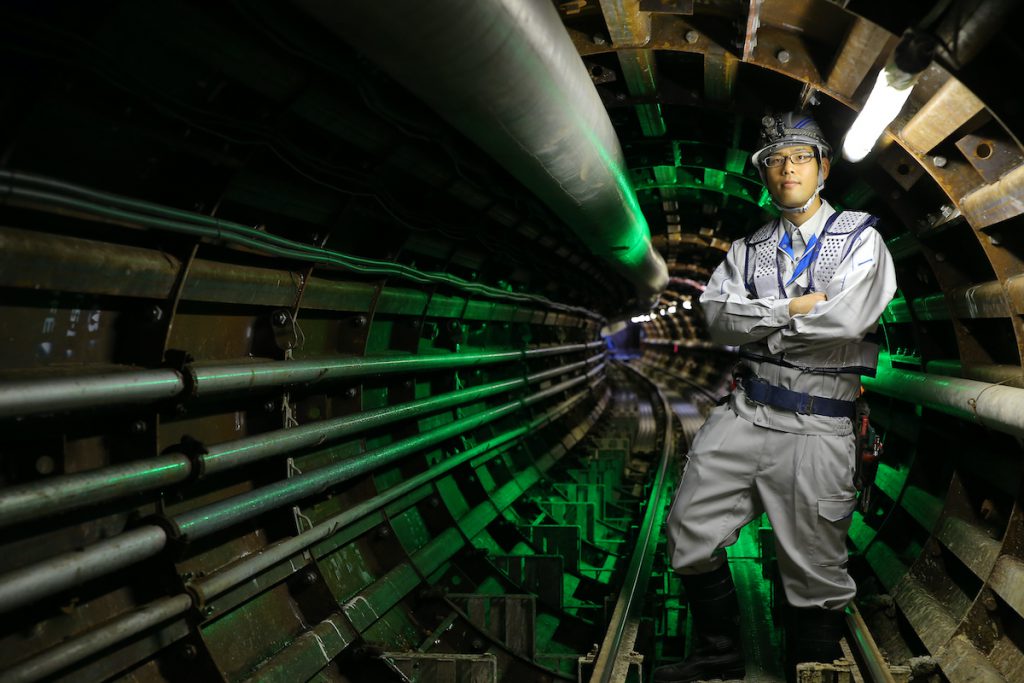 社会貢献性の高さを矜恃に換えて−−機電・土木双方に長けたエンジニアを目指す