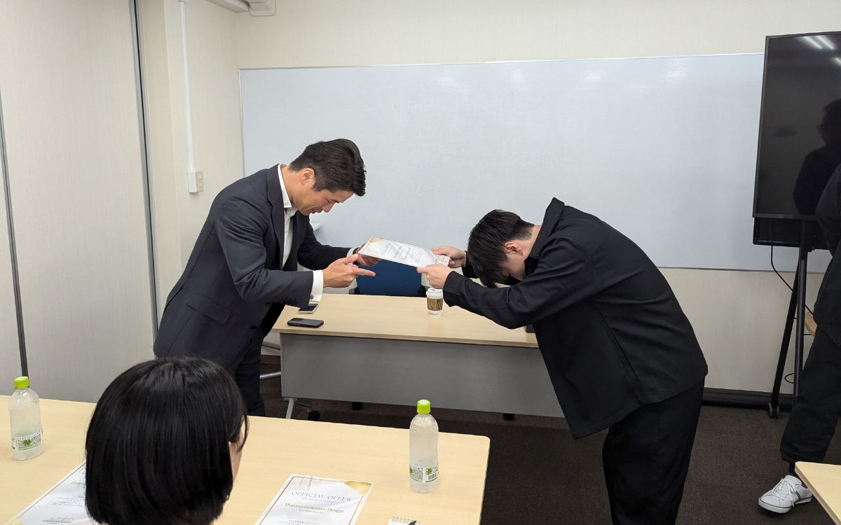 hrd-st15-06.jpg