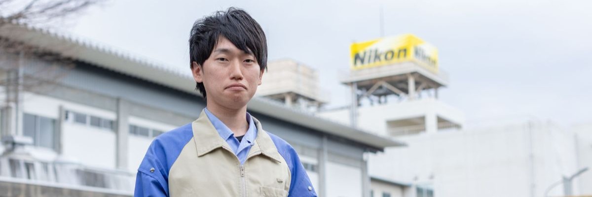 nikon-st01-03.jpg