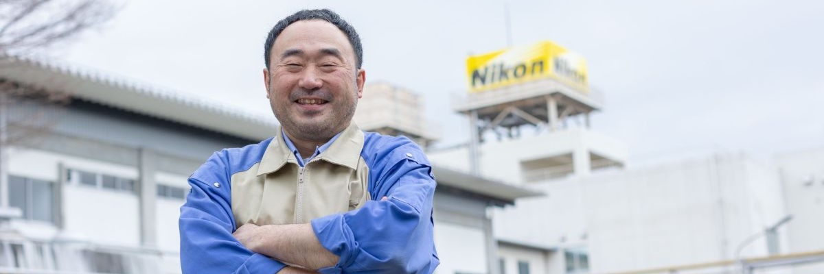 nikon-st01-04.jpg