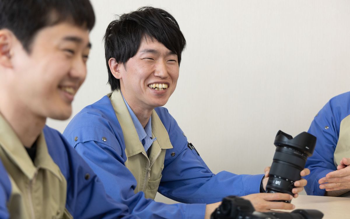 nikon-st01-05.jpg