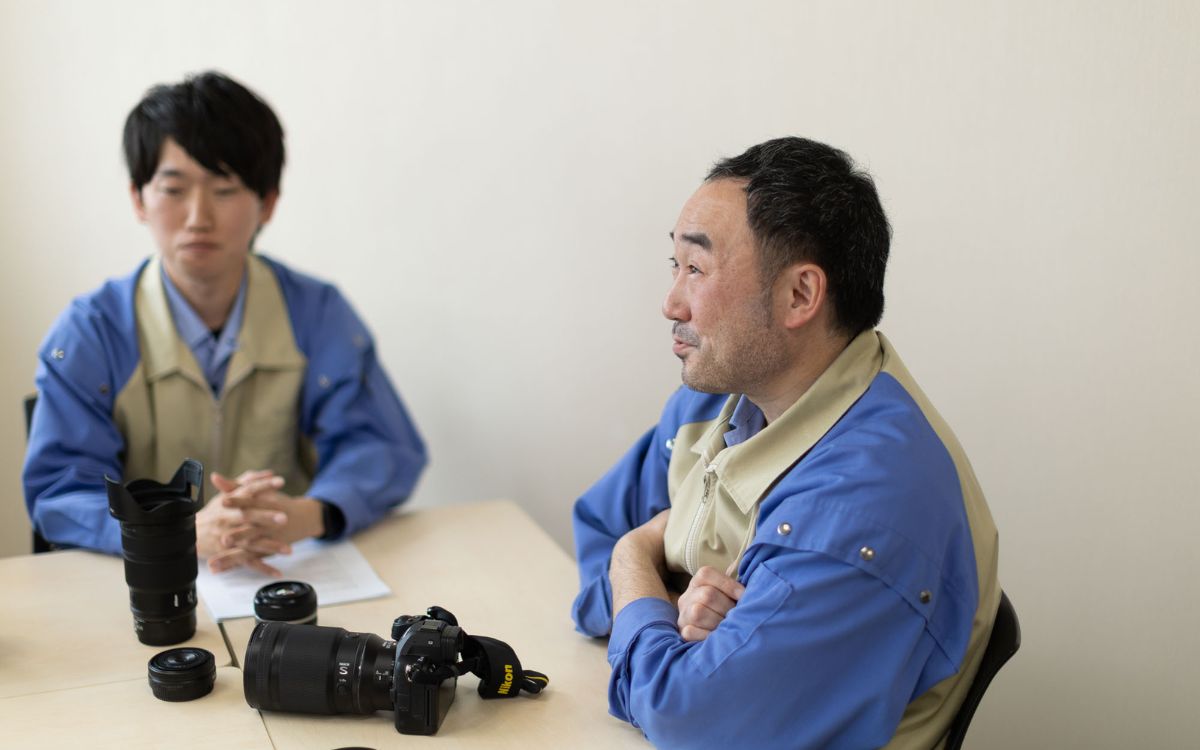 nikon-st01-07.jpg